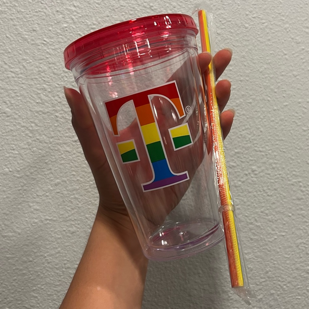 PRIDE Reusable Cup BRAND NEW Rainbow Straw T-Mobile